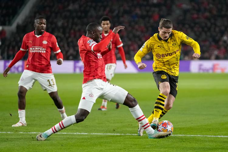 Dortmund đối đầu PSV